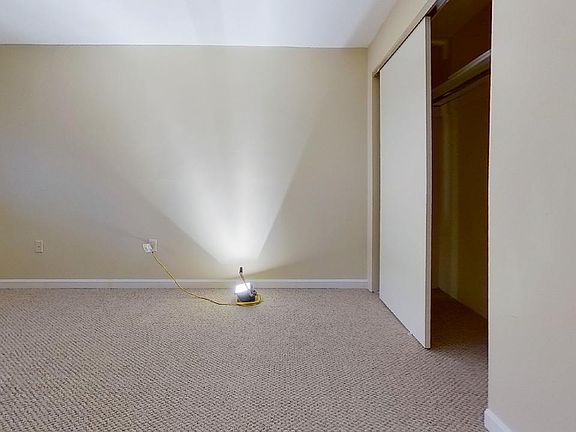 5th image of 714 Winthrop Ave APT 202
