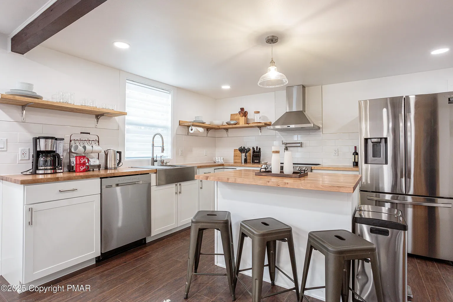 619 Washington Pl photo 1