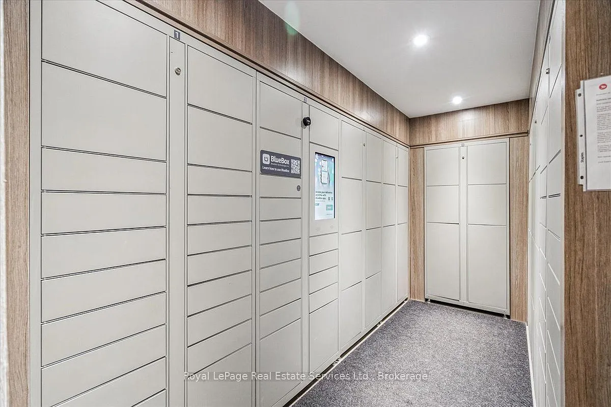 3 bed, $2,950 — Photo 3