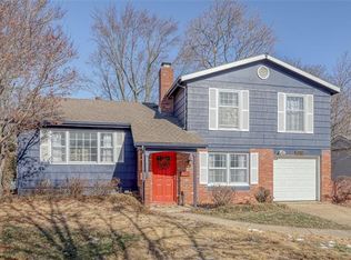 9110 W 90th Ter, Overland Park, KS 66212