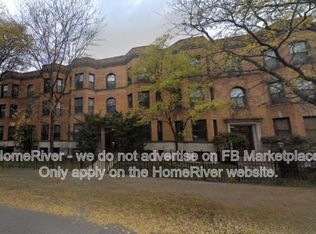 906 W Grace St #3, Chicago, IL 60613