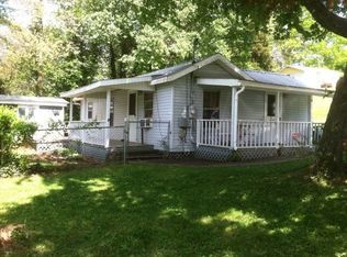 33 Albion St, Mc Caysville, GA 30555