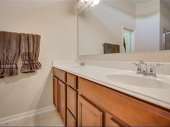 3rd image of 516 Turnstone Dr
