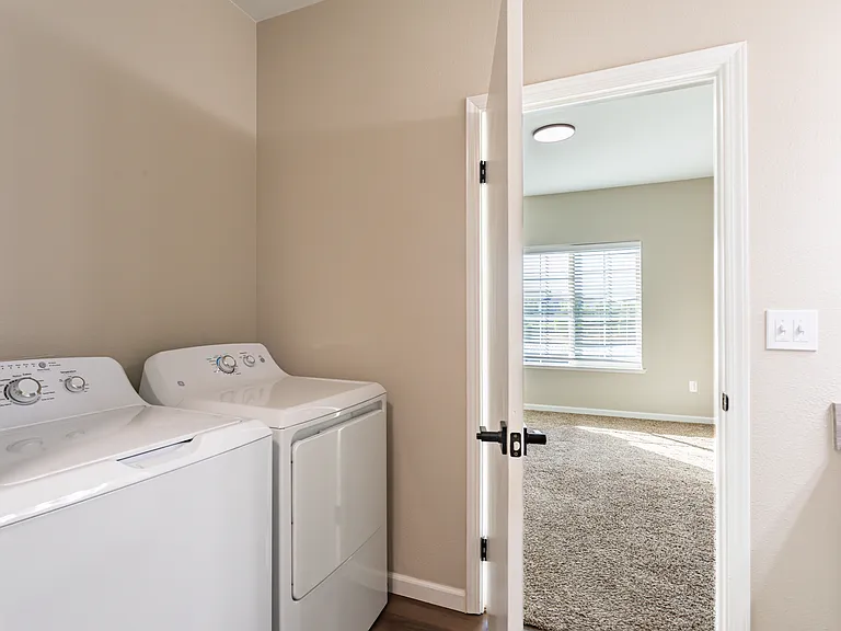Luxe West 1 Bedroom