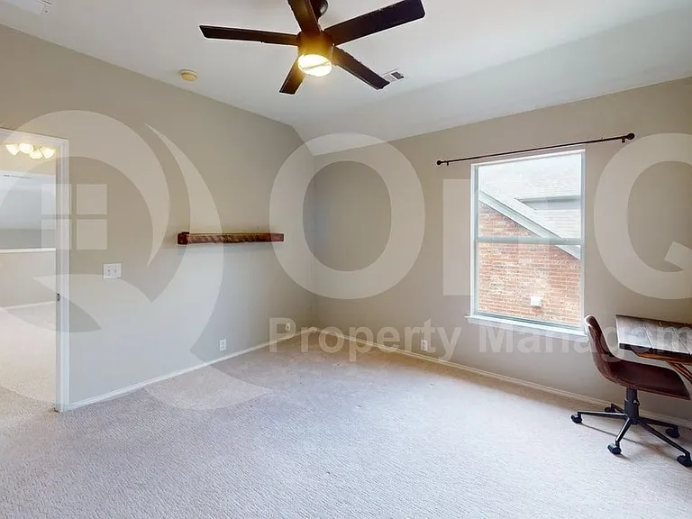 11281 Balcones Dr — Photo 17