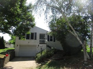 520 Edith St, Dubuque, IA 52001