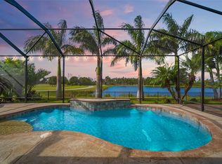 6610 Park Strand Dr, Apollo Beach, FL 33572