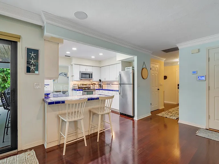 980 Clipper Rd — Photo 9