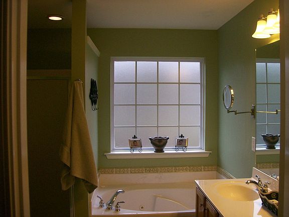 jacuzzi tub