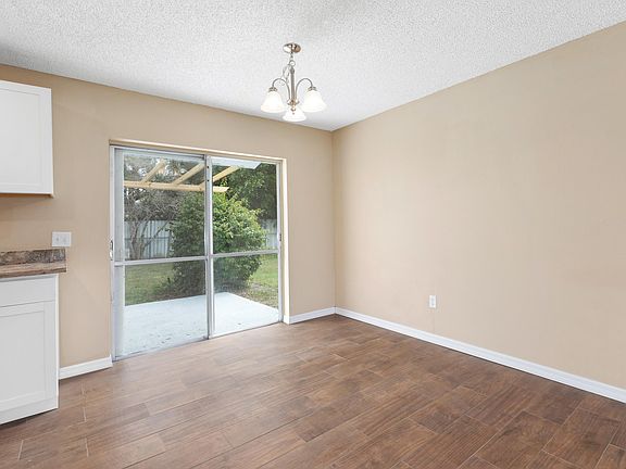 5th image of 523 Ford Cir E