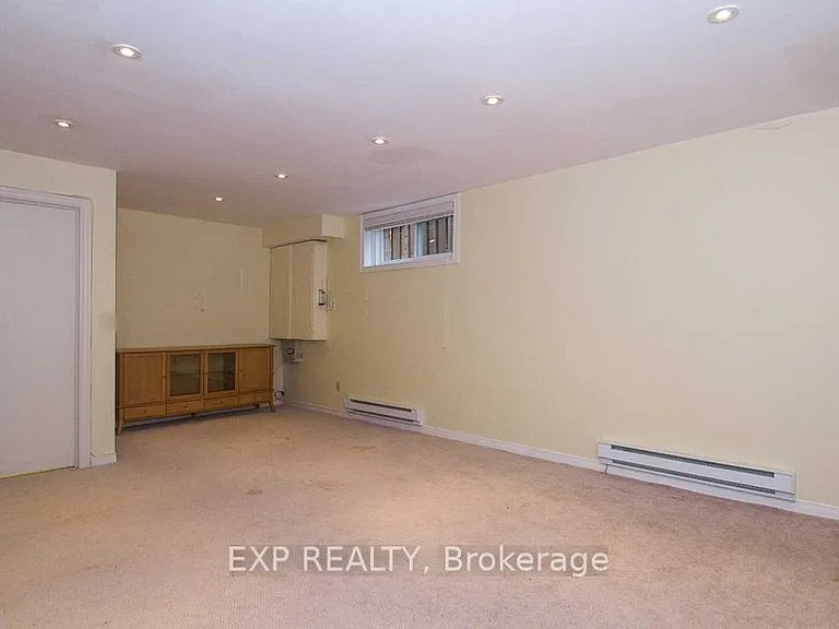 220 Viewmount Ave — Photo 38