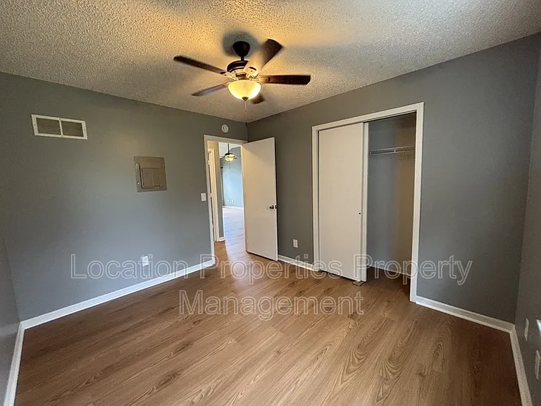 1404 E 21st Ter #1 — Photo 8