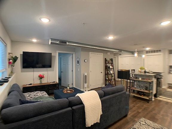 5th image of 2912 30th Ave S #3
