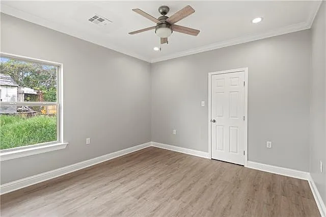 2110 Mardi Gras Blvd — Photo 11