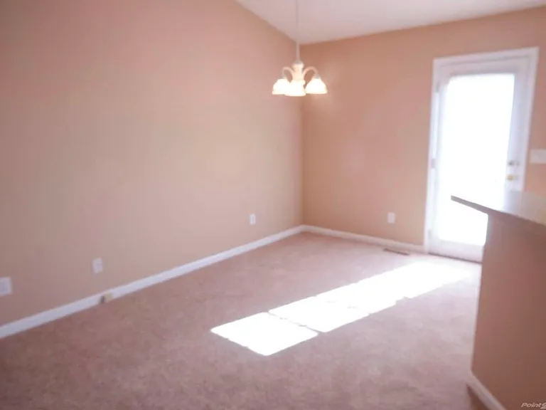 4225 Whitfield Rd — Photo 12