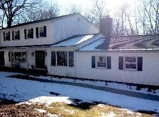 30 Dartmouth Dr, Shelton, CT 06484