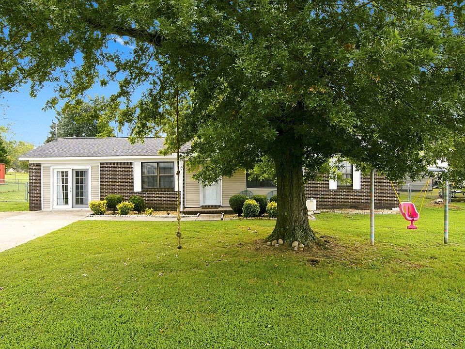 1st image of 184 Chesapeake Dr