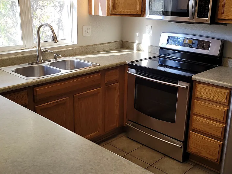18242 E Flora Pl #B — Photo 12