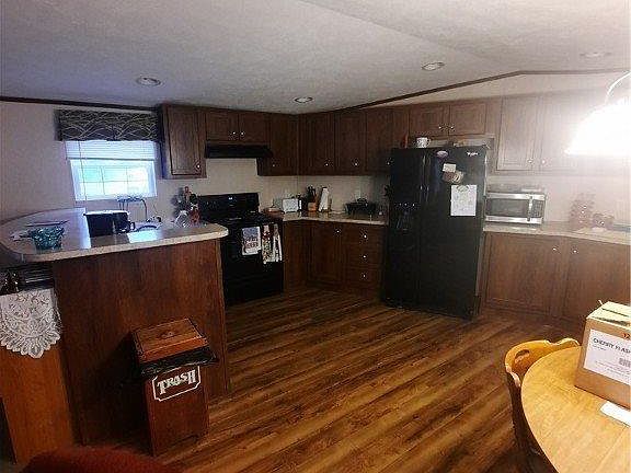 5th image of 215 S 9th St Lot 26