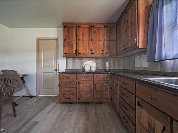 4th image of 3825 Pryor Rd #1