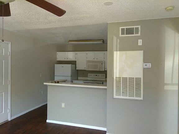 3rd image of 5279 Images Cir APT 203