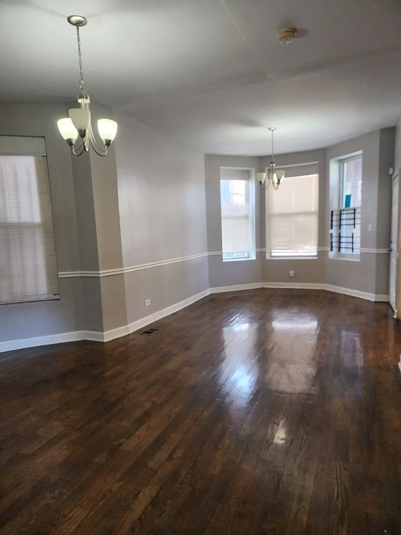 6315 S Eberhart Ave — Photo 1