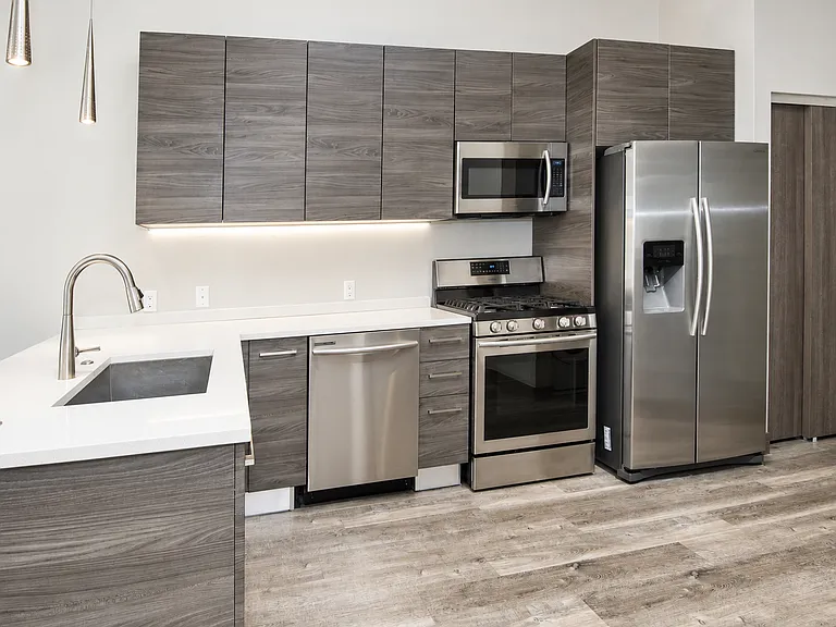 Chambers Lofts — Photo 4