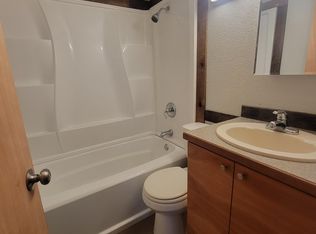 927 Denali St, Anchorage, AK 99501