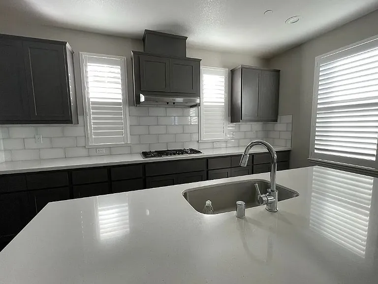 2744 Chardonnay Ln — Photo 4