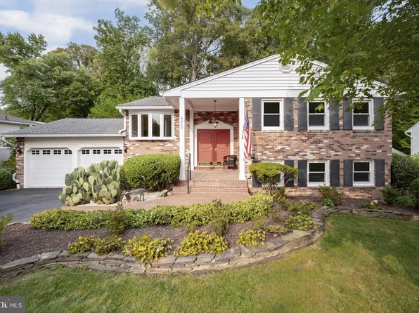 6013 Lamont Ct, Springfield, VA 22152