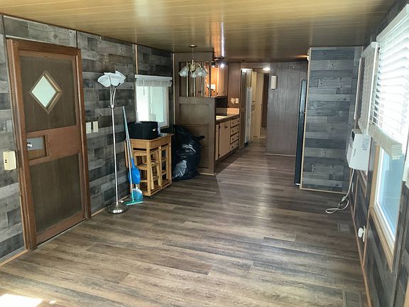 4th image of 2615 SE Courtney Ave Space 51