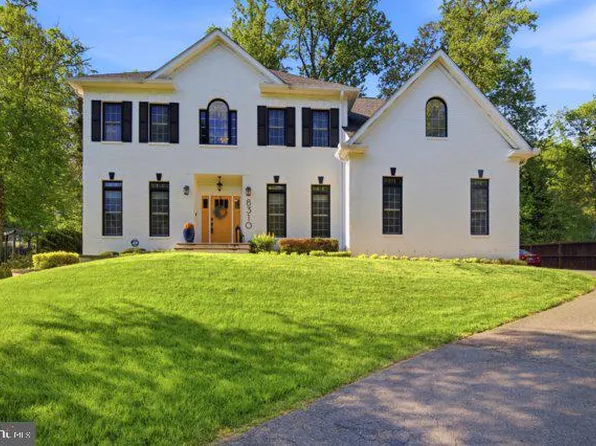 8310 Robey Ave, Annandale, VA 22003