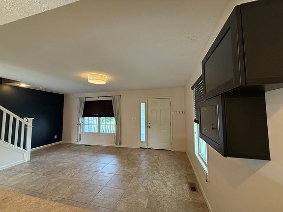 5th image of 1800 W Sunstone Dr