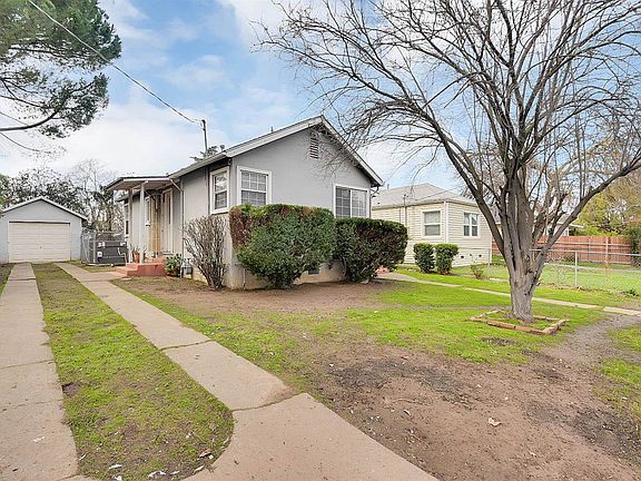 3rd image of 2879 Perktel St