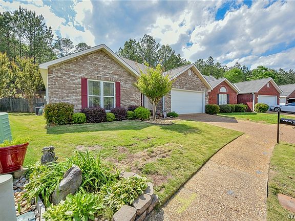 3rd image of 4746 Ashley Hill Cir