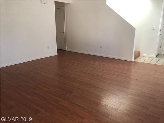 5th image of 11183 Verismo St