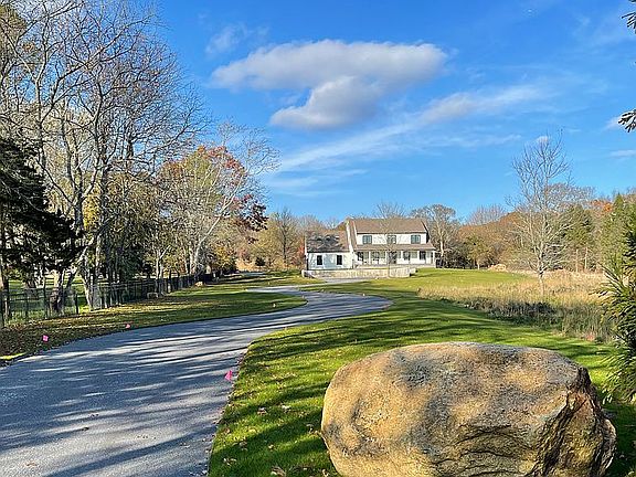 2nd image of 1055 Bridgehampton Sag Harbor Tpke