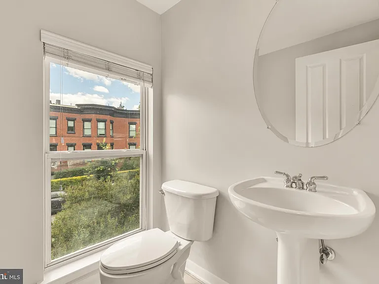 1227 V St NW — Photo 23