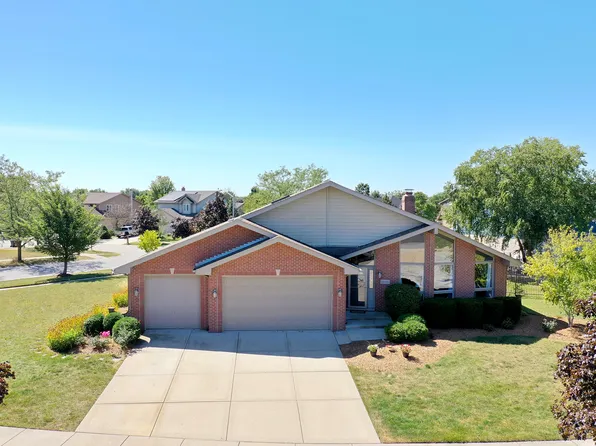 19330 Fane Ct, Tinley Park, IL 60487