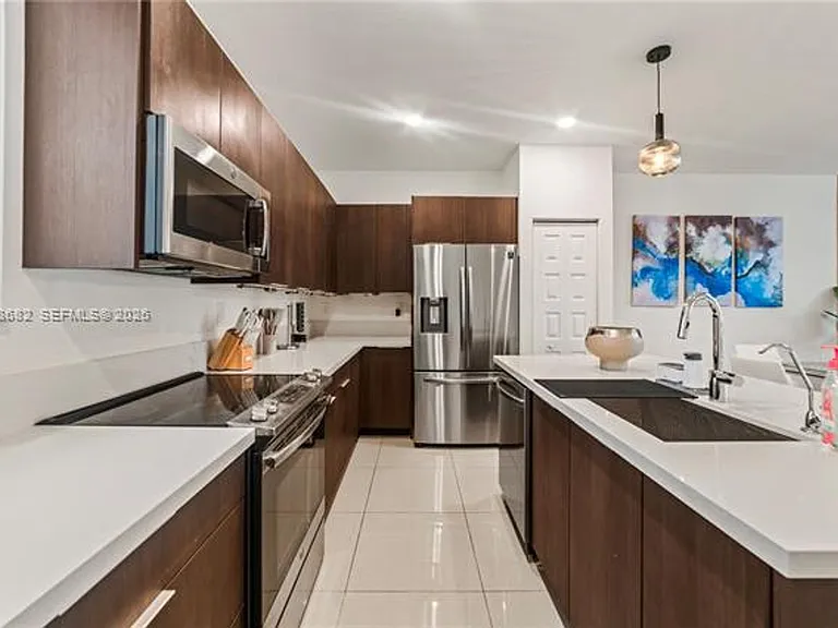 4741 NW 84th Ave #Townhouse 4741 — Photo 14