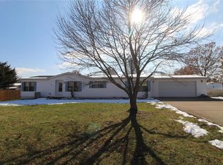 11268 Oak Forest Ln, Lebanon, IL 62254