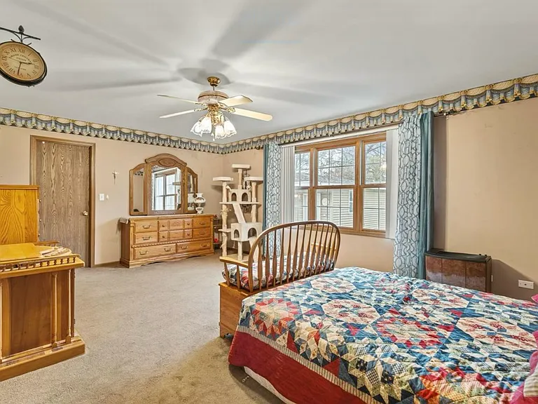 1248 S Lawler Ave — Photo 19
