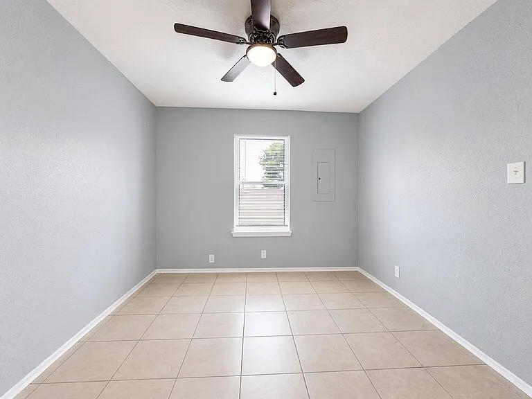 4614 Gurley Ave — Photo 15