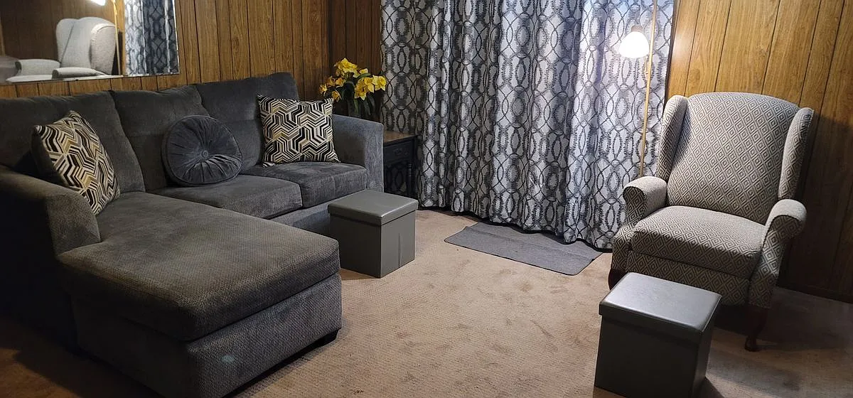 2 bed, 1.5 bath, 1020 sqft, $1,200 — Photo 2