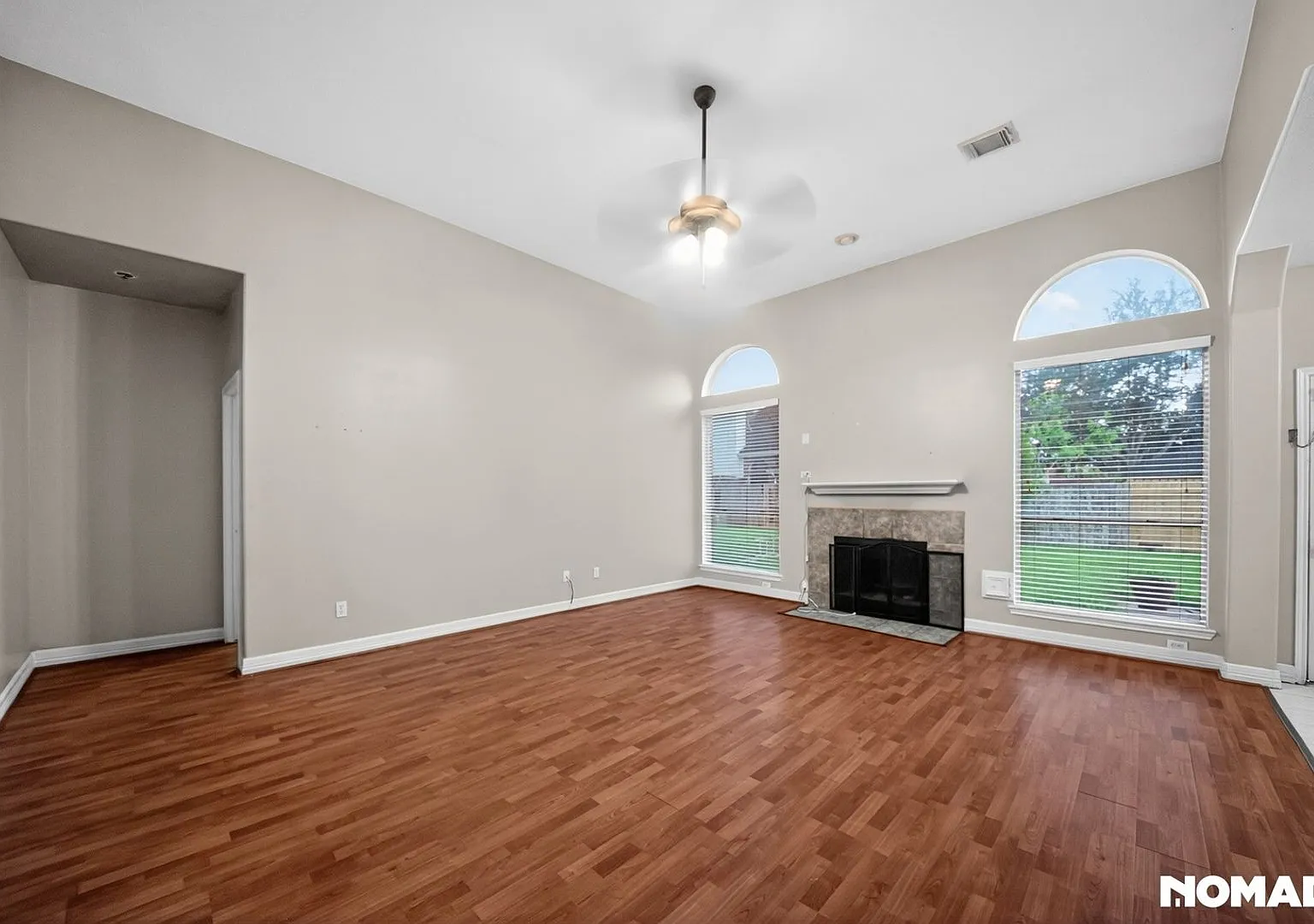 Spacious 4BR House in Fresno — Photo 2