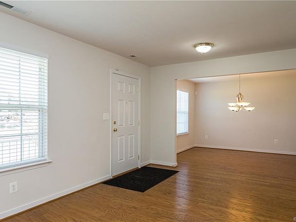 4th image of 3313 Rossington Blvd