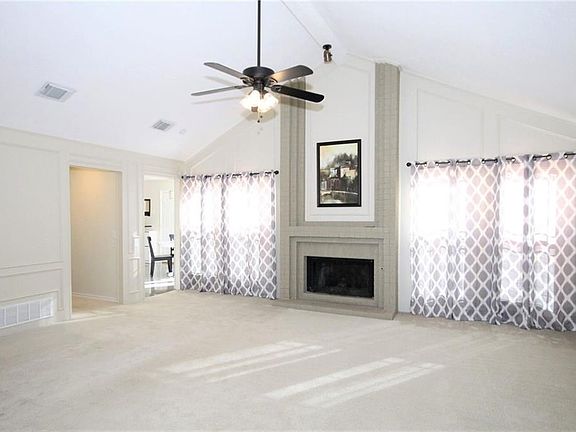 5th image of 2738 Spyglass Ct