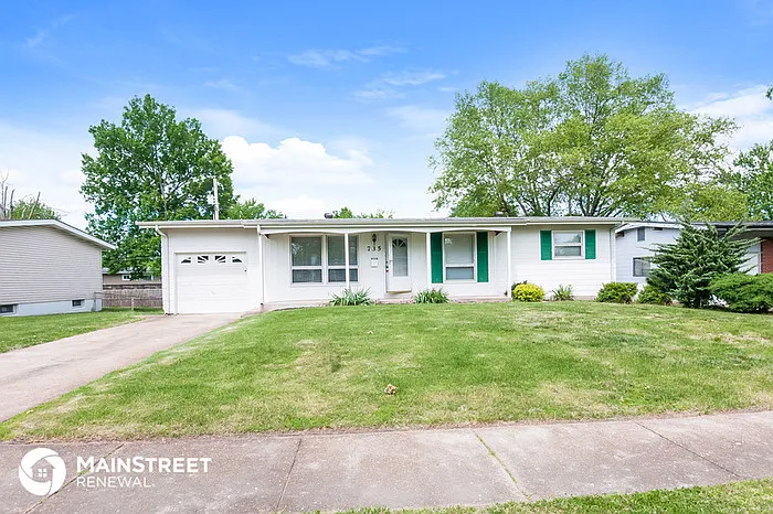 735 Blackbird Dr photo 1