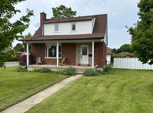 566 12th St, Hanover, ON N4N 1W4