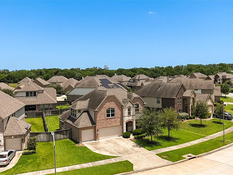 2415 Flowering Brook Ln — Photo 38